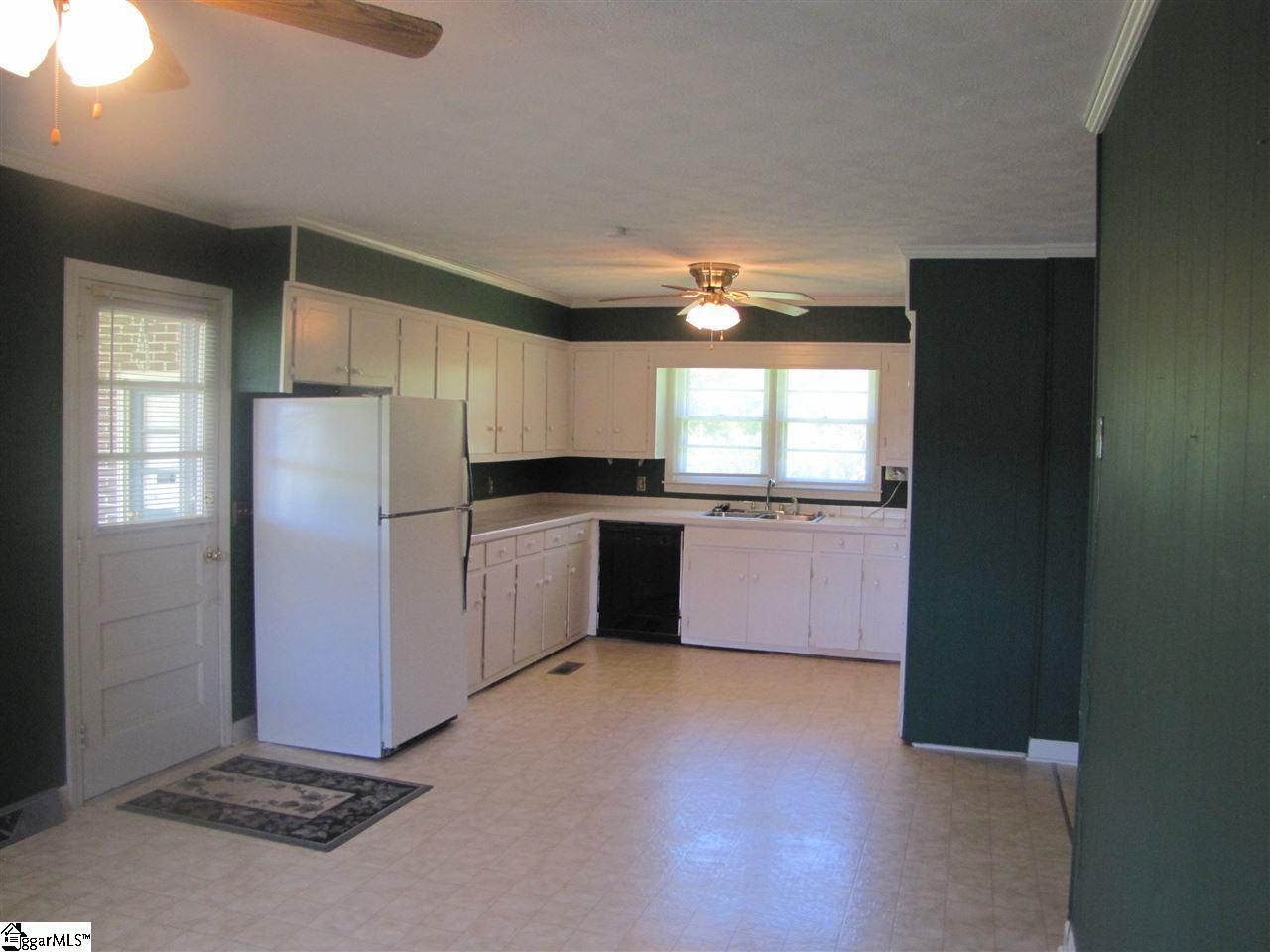 124 Holliday Road - Photo 1