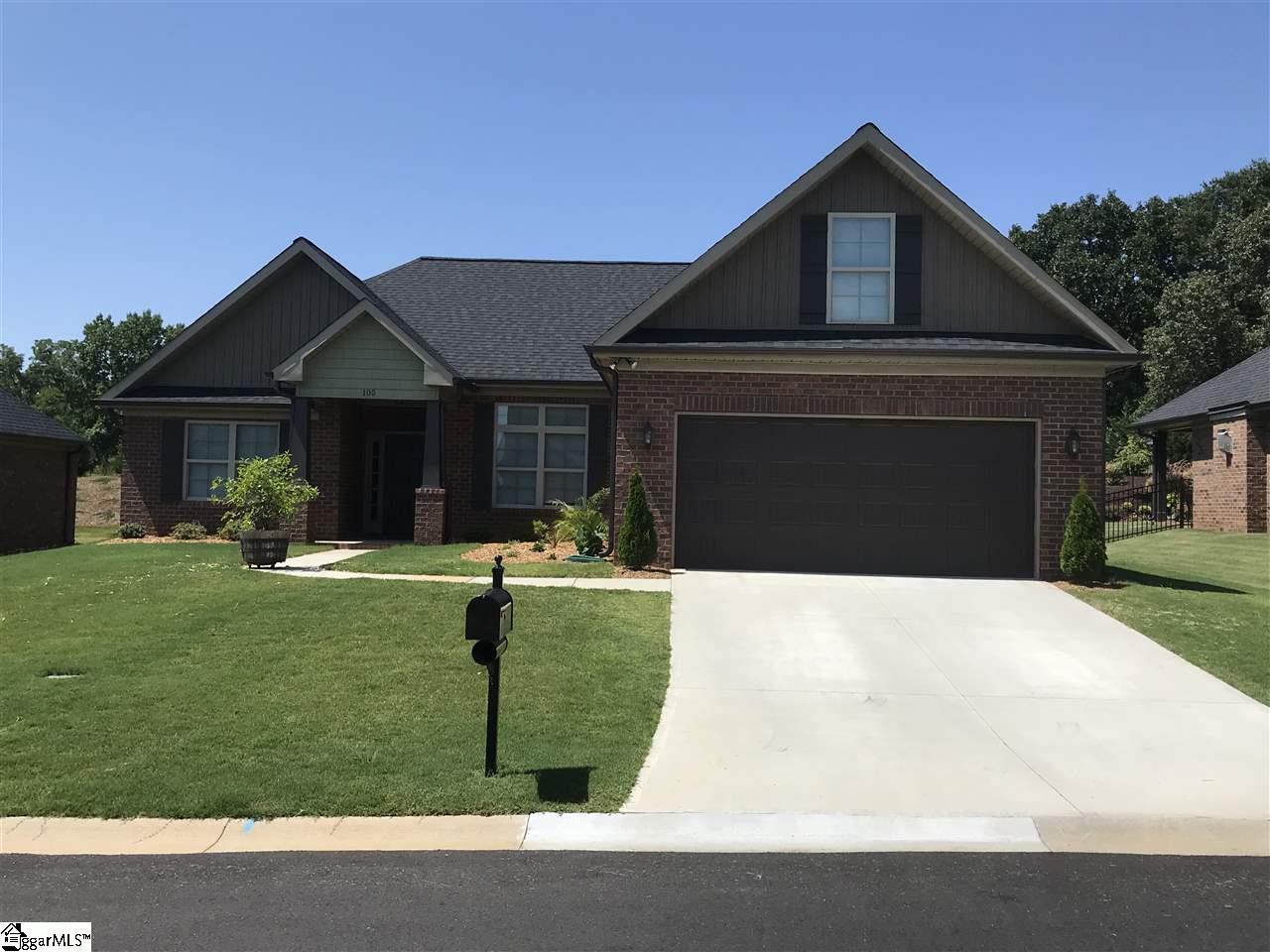 105 Pleasant Meadow Court - Photo 1