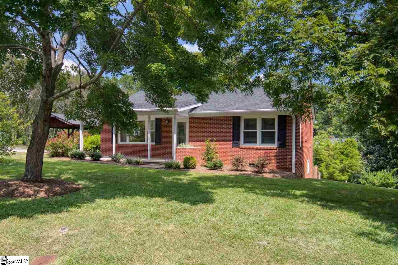 113 Poplar Avenue - Photo 1