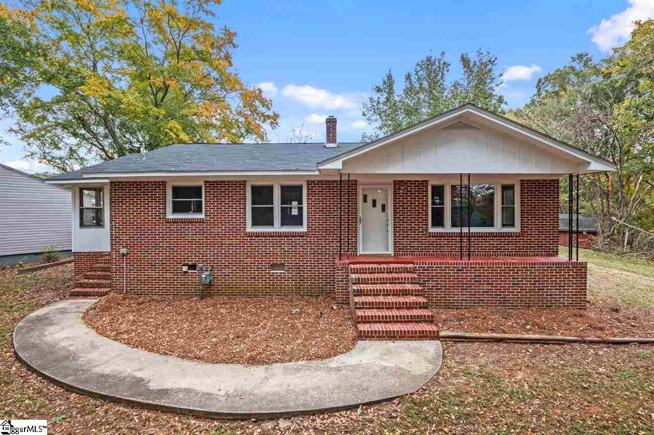 419 Cedar Circle - Photo 1