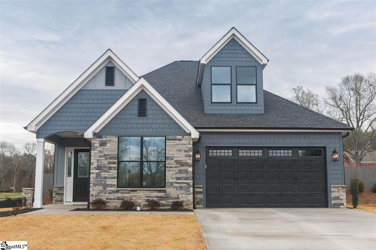 101 Stanbury Drive - Photo 1