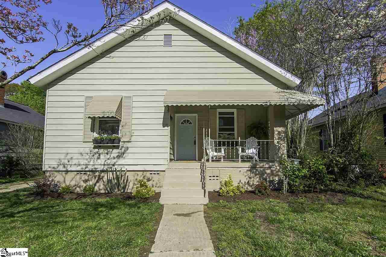 702 Maywood Street - Photo 1 702 Maywood Street - Photo 1