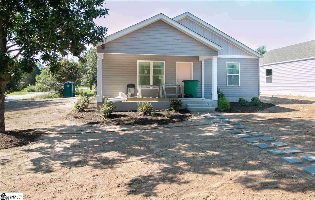 206 Dillon Drive - Photo 1