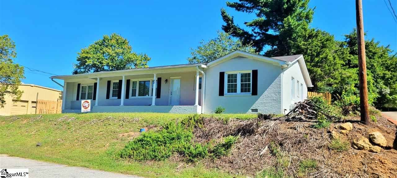 32 Woodfern Circle - Photo 1