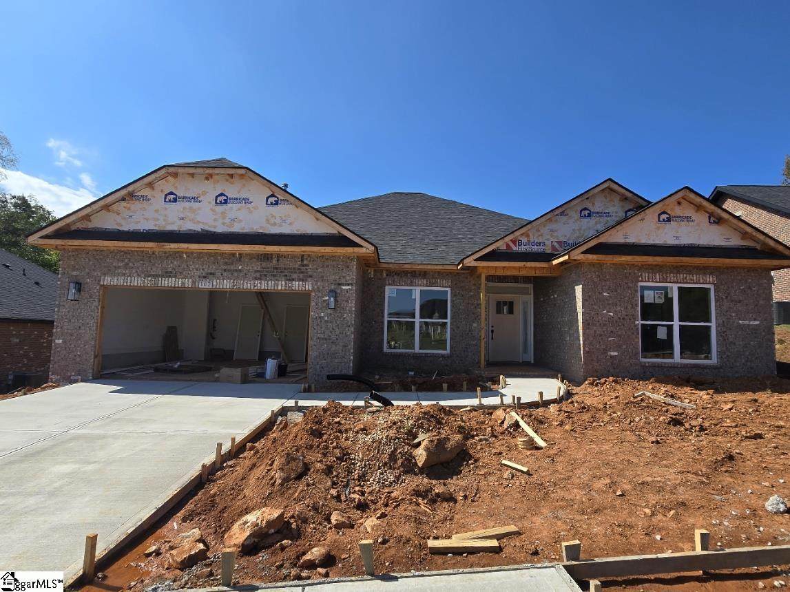 102 Rolling Waters Drive - Photo 1