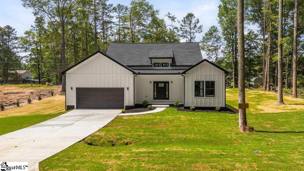 213 Chestnut Drive - Photo 1