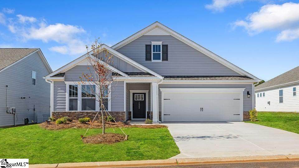 1922 Crumhorn Avenue - Photo 1