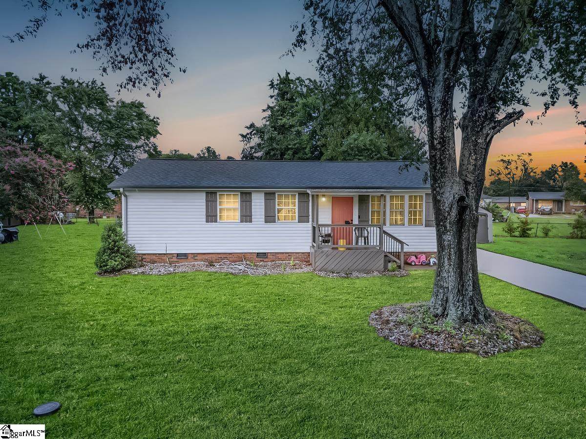 4 Melrose Road - Photo 1