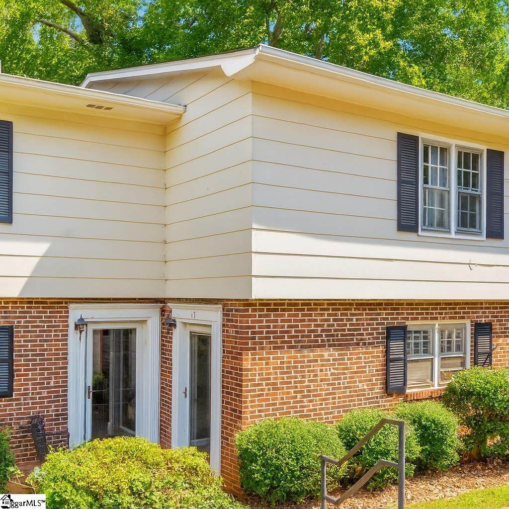 47 Summer Creek Drive - Photo 1