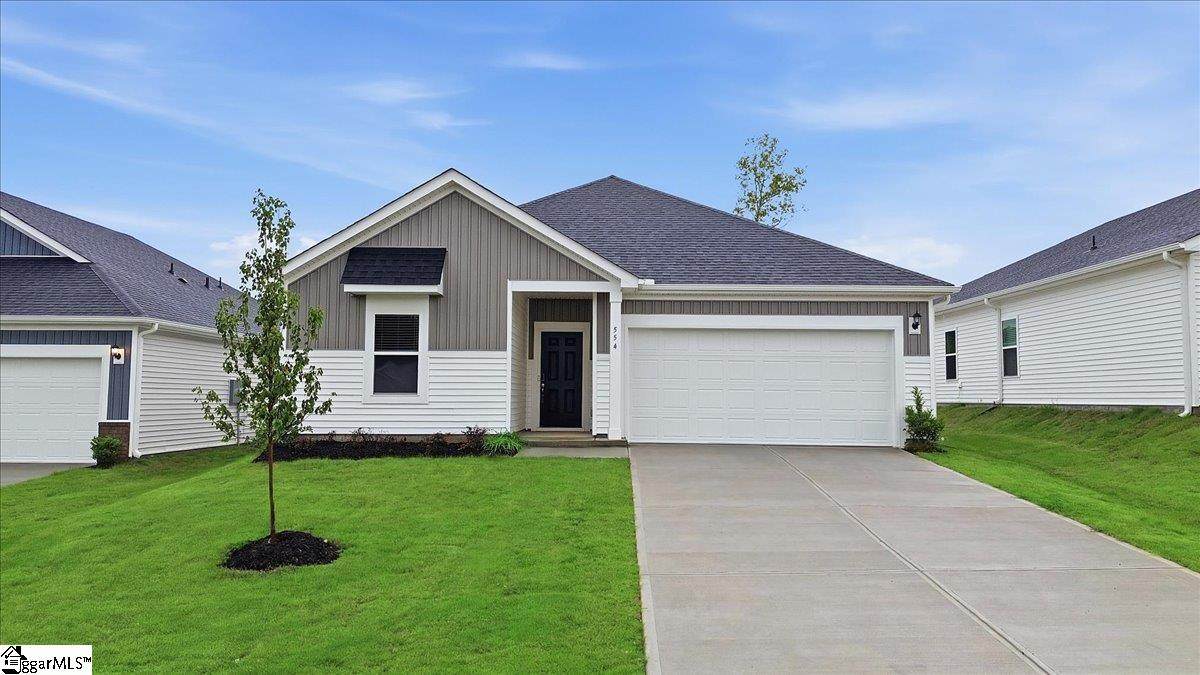 554 Harben Drive - Photo 1