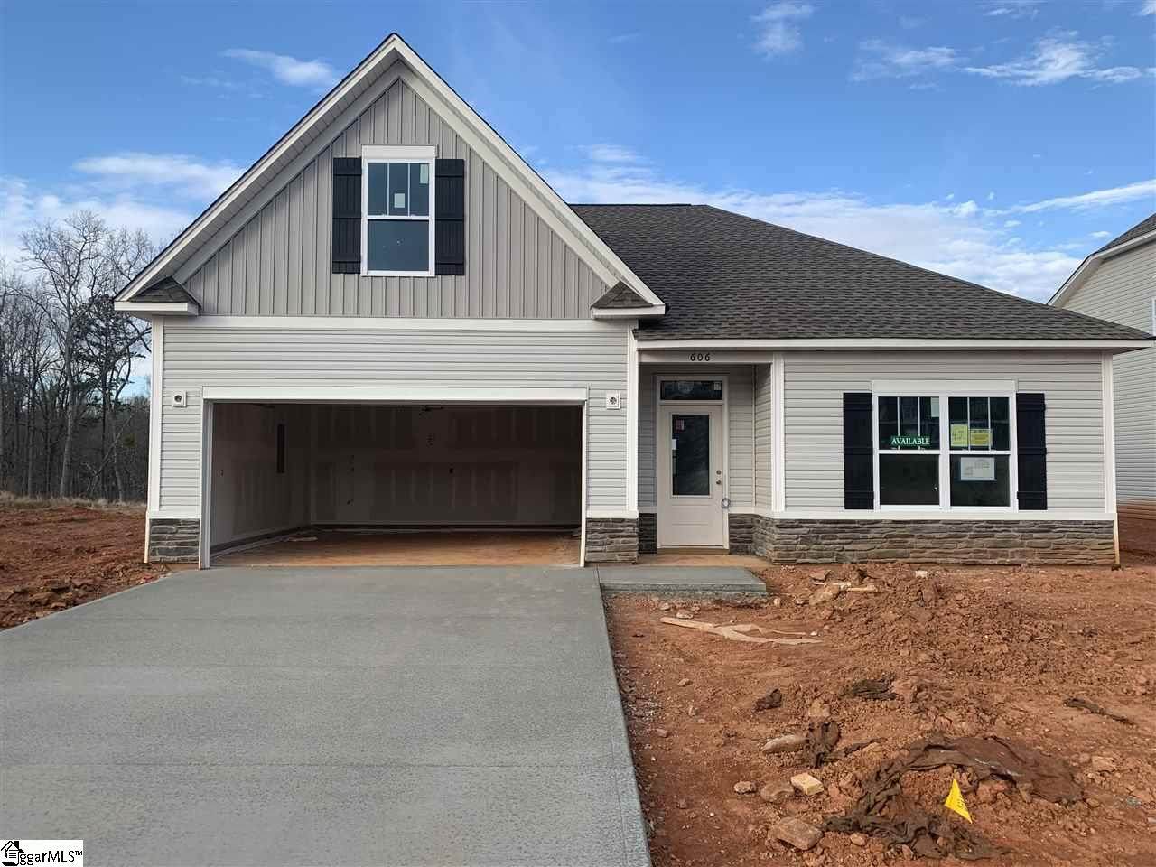 606 Grantleigh Drive - Photo 1