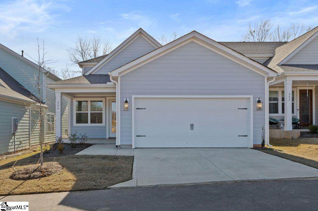 204 Nicolet Drive - Photo 1