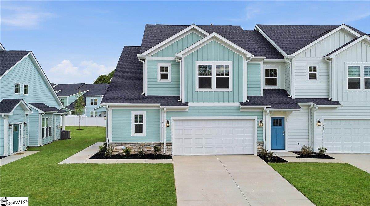 417 Crestcreek Drive - Photo 1