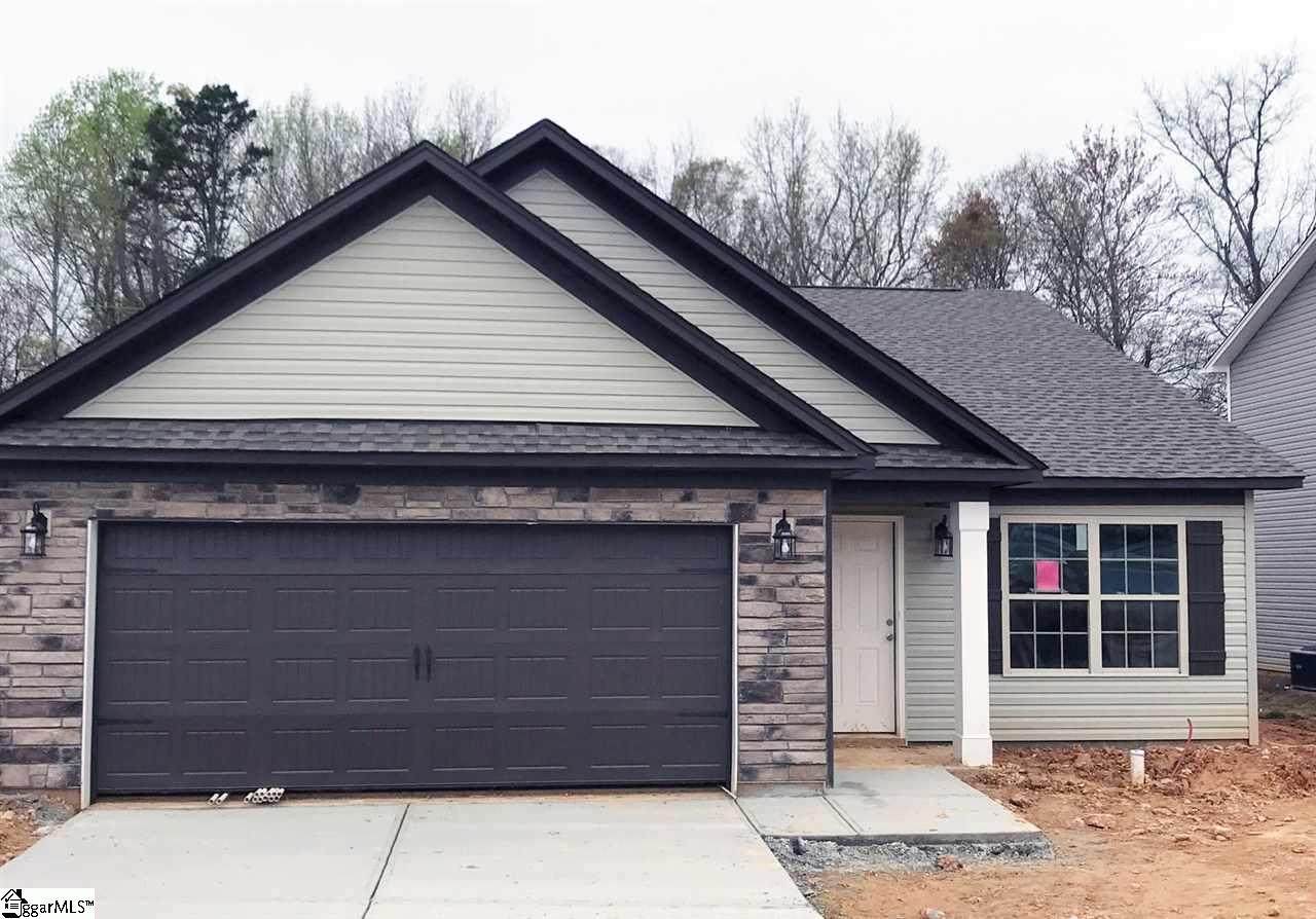 104 Screech Drive - Photo 1