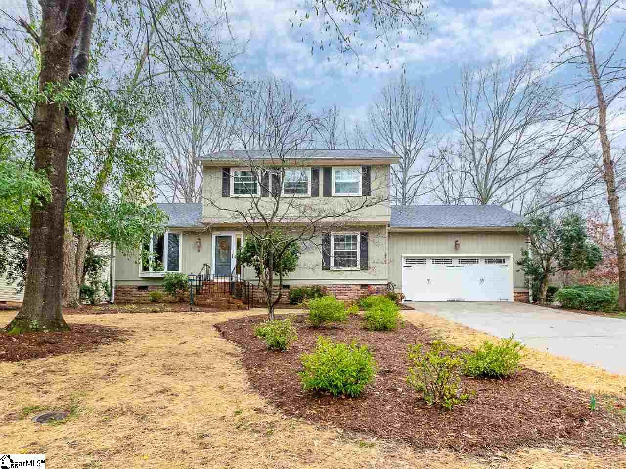 8 Tall Tree Lane - Photo 1