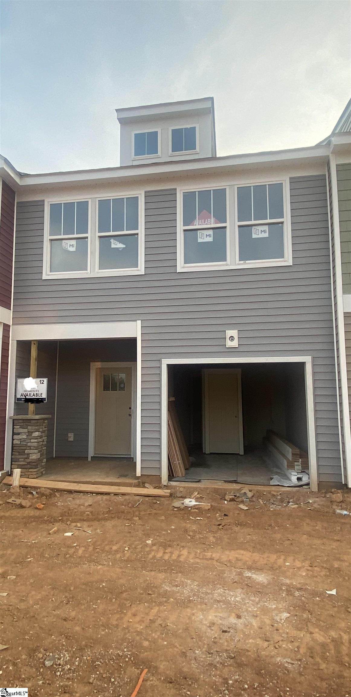 16 Starlake Drive - Photo 1
