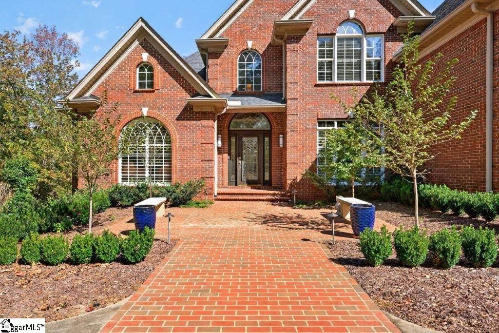 823 Inverness Circle - Photo 1