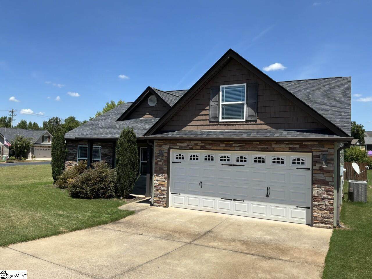 313 Gleaner Drive - Photo 1