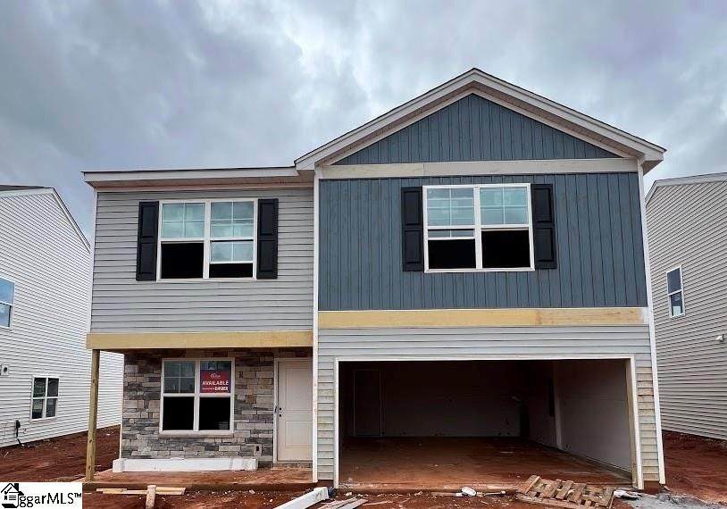 213 Whittier Street - Photo 1