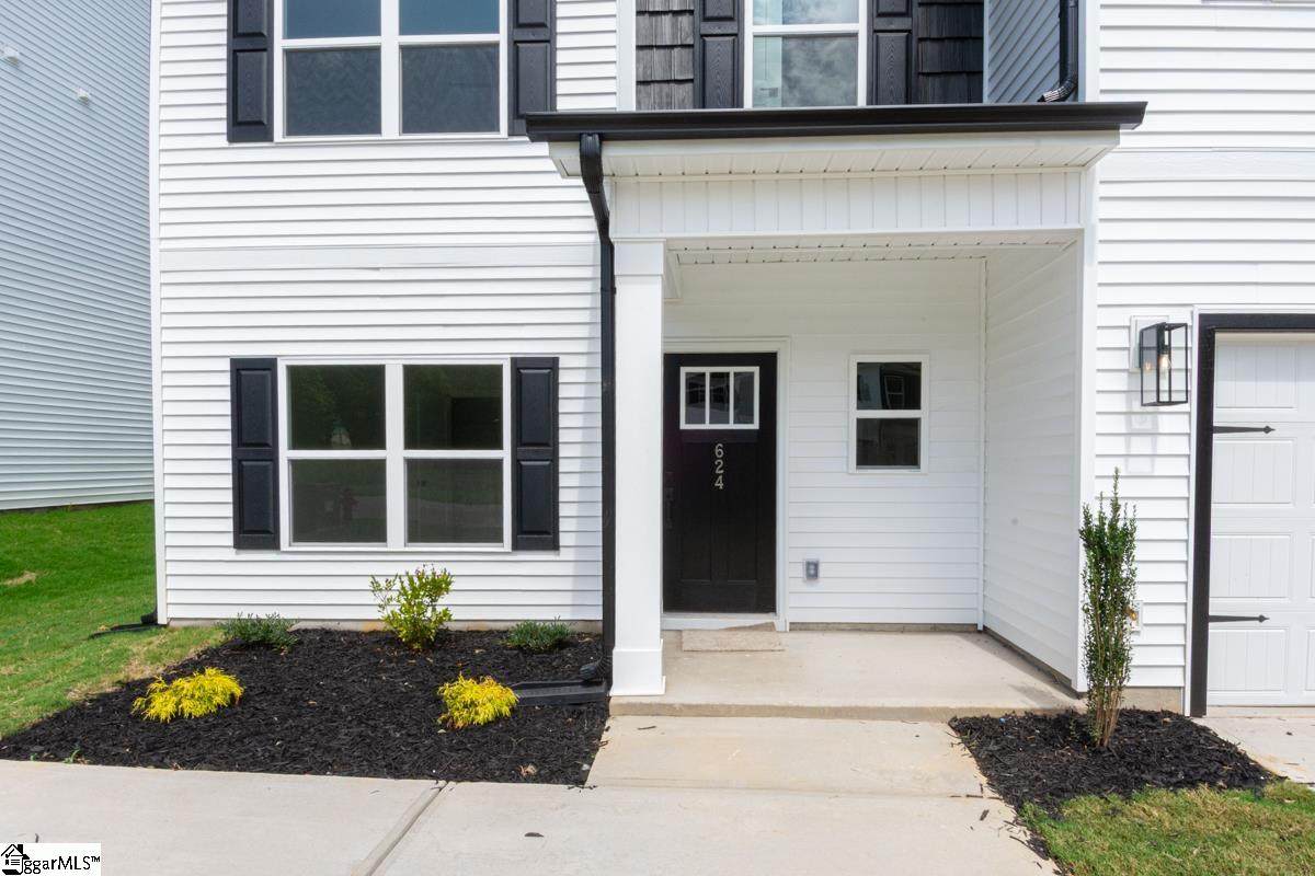 636 Farcroft Trail - Photo 1