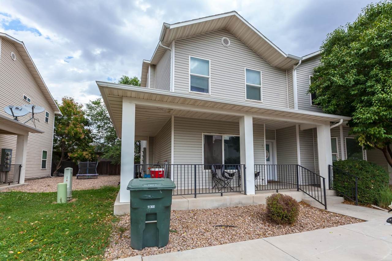 2946 D Road - Photo 1