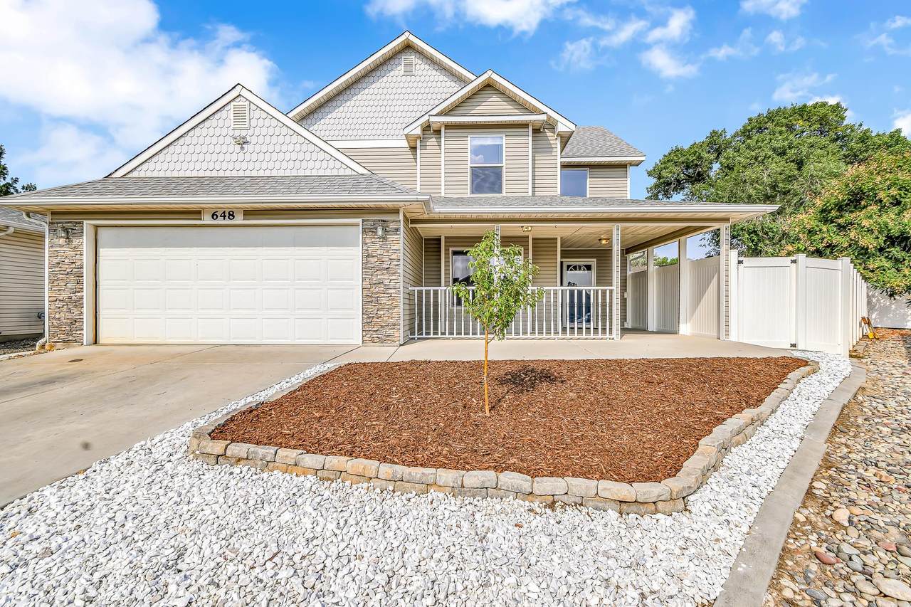 648 Longs Peaks Drive - Photo 1