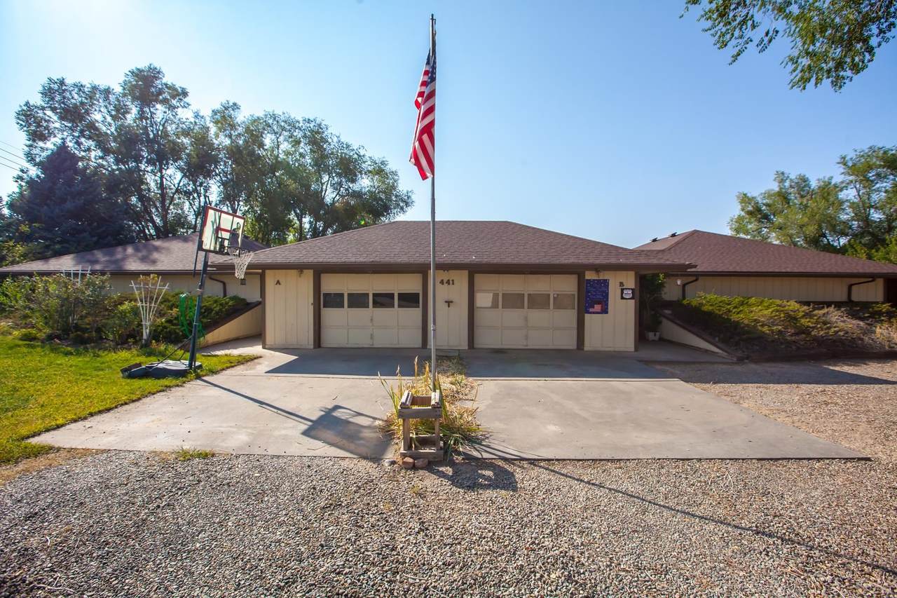 441 Scenic Drive - Photo 1