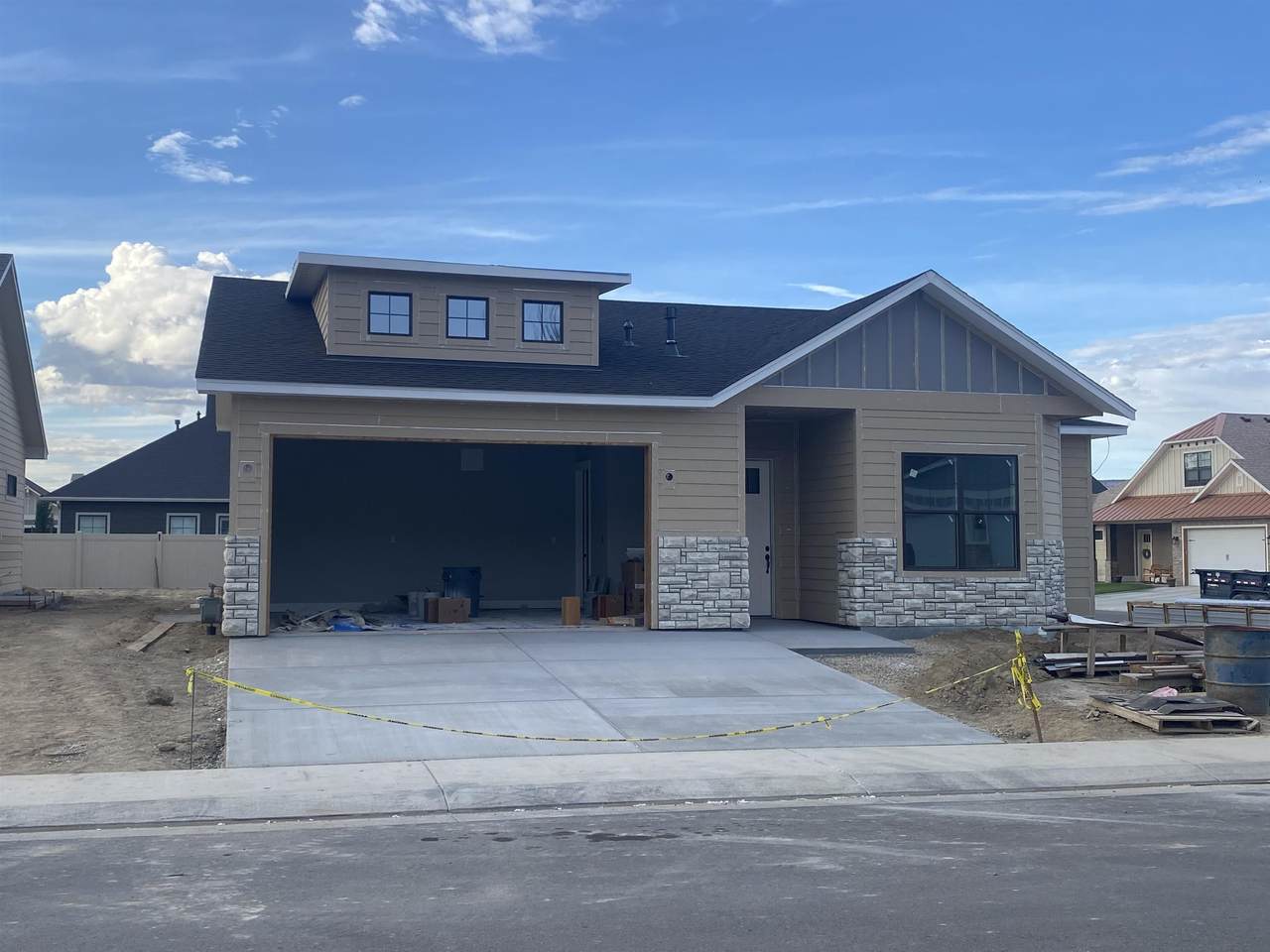 824 Apple Glen Drive - Photo 1