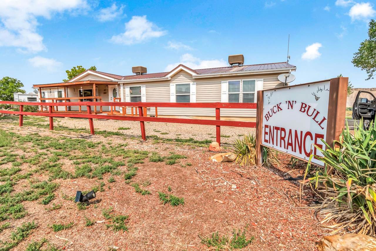 2811 Main Street - Photo 1