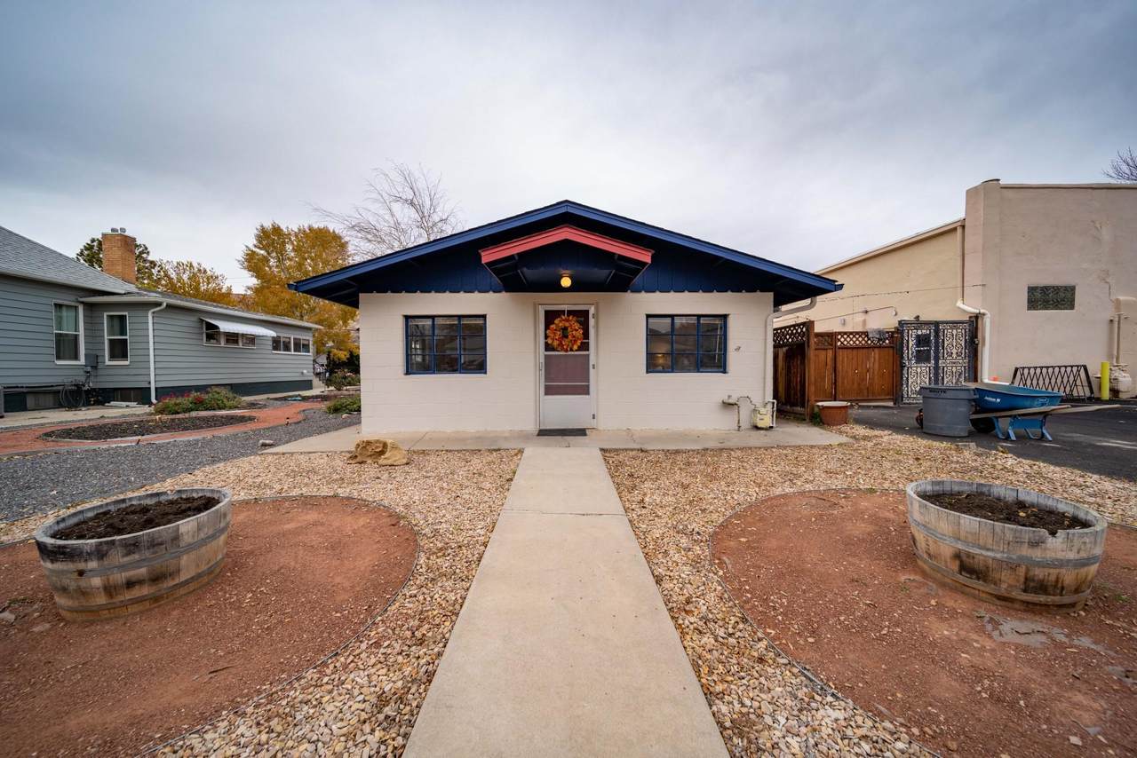 120 4th Street - Photo 1
