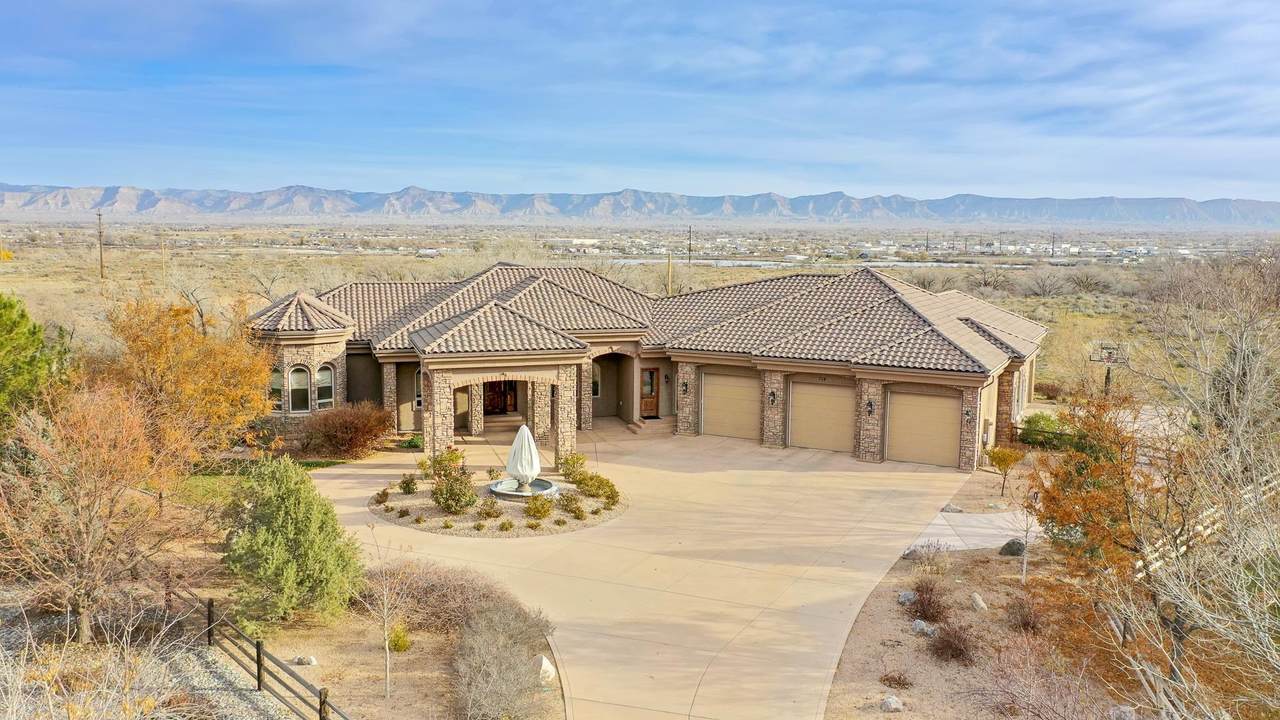 714 Washington Court - Photo 1