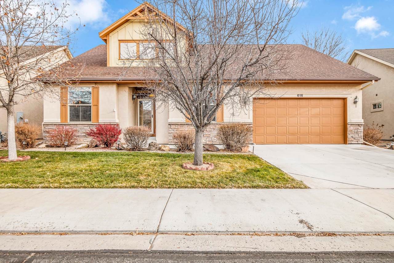 616 Saffron Way - Photo 1
