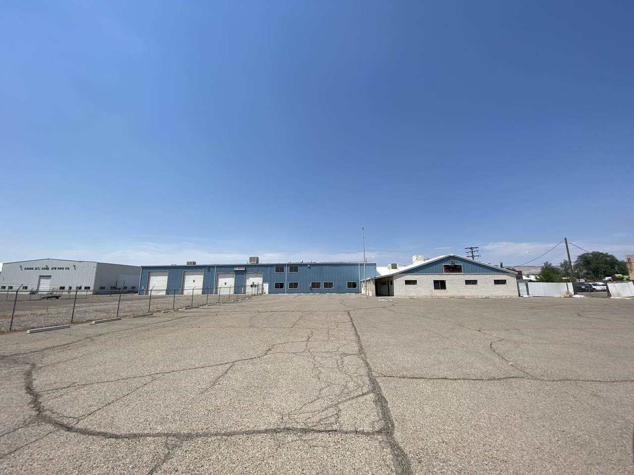 2872 I-70 Business Loop - Photo 1