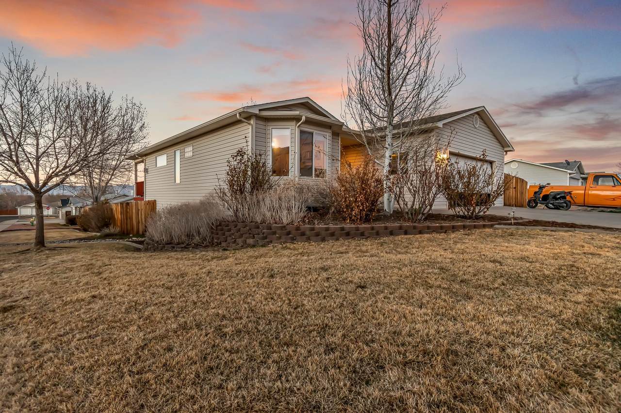 2660 Sheene Road - Photo 1