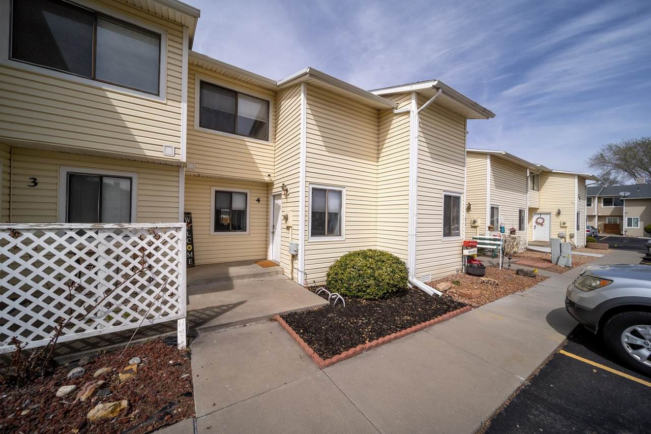 251 Beacon Court - Photo 1