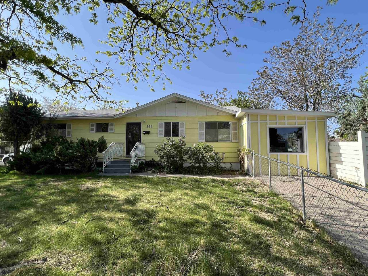 335 Kennedy Avenue - Photo 1