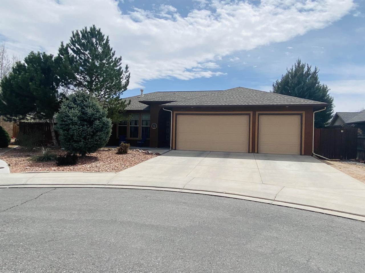 3013 Regal Glen Court - Photo 1