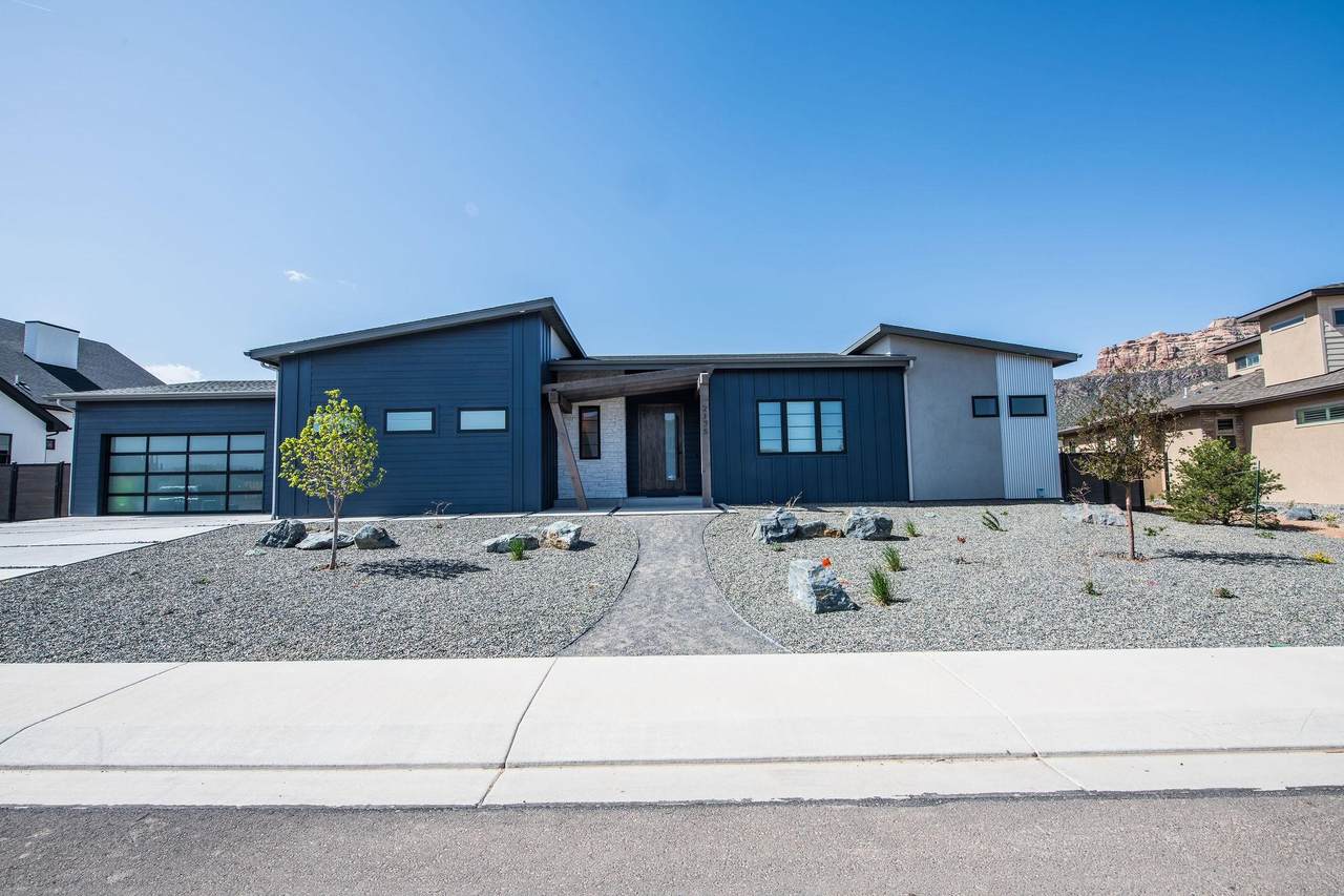 2175 Knowles Canyon Avenue - Photo 1