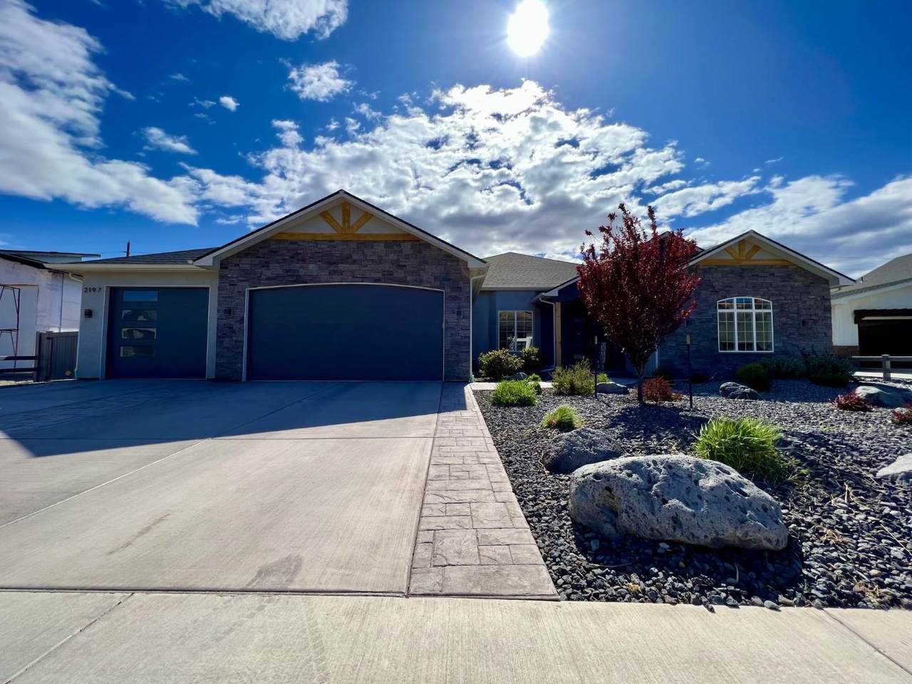2197 Knowles Canyon Avenue - Photo 1