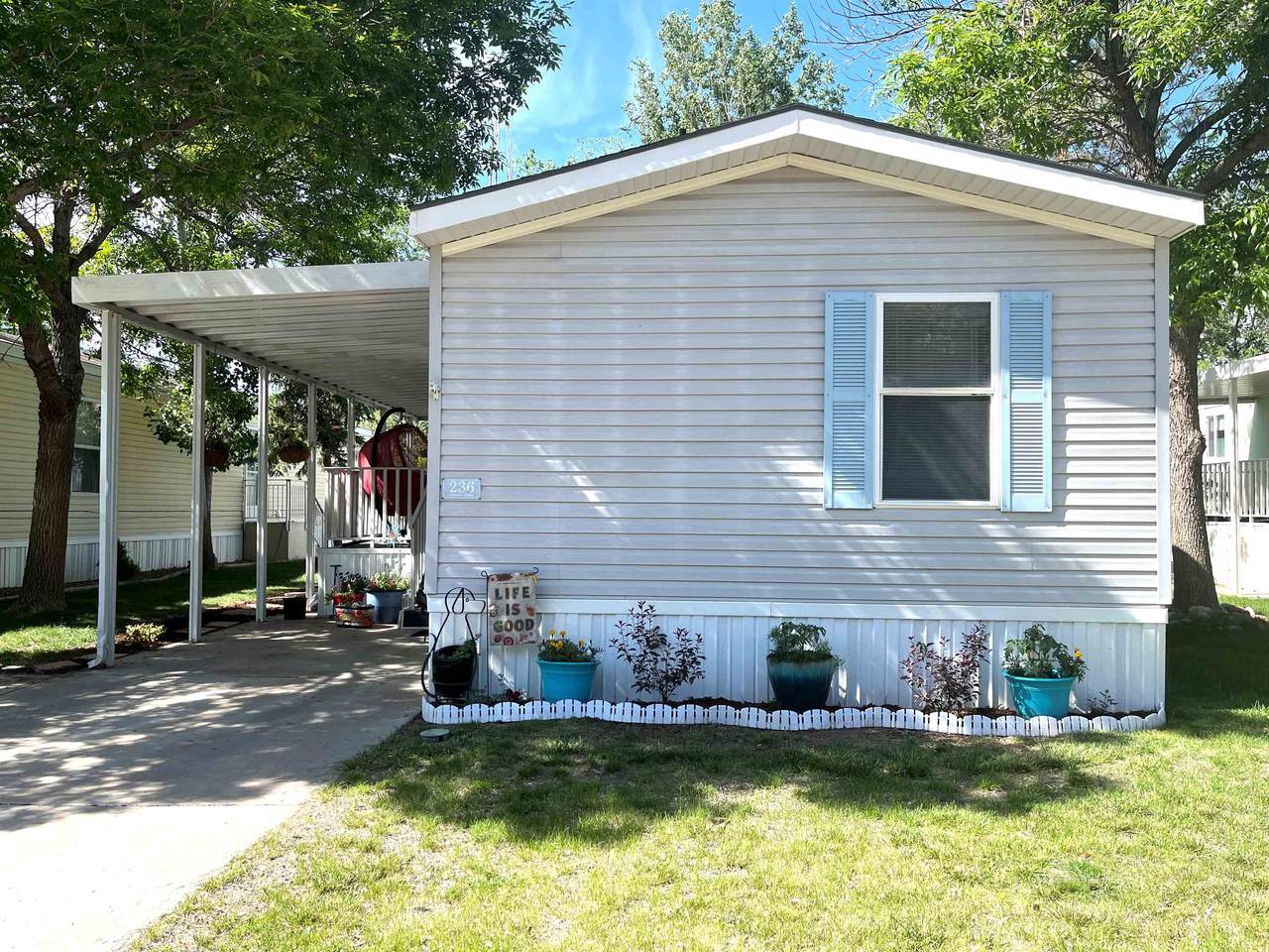 435 32 Road - Photo 1