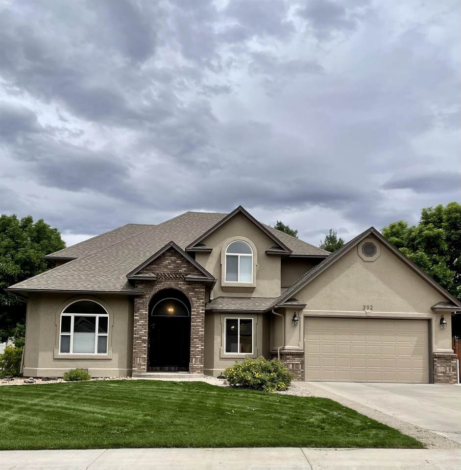 392 Granite Falls Way - Photo 1