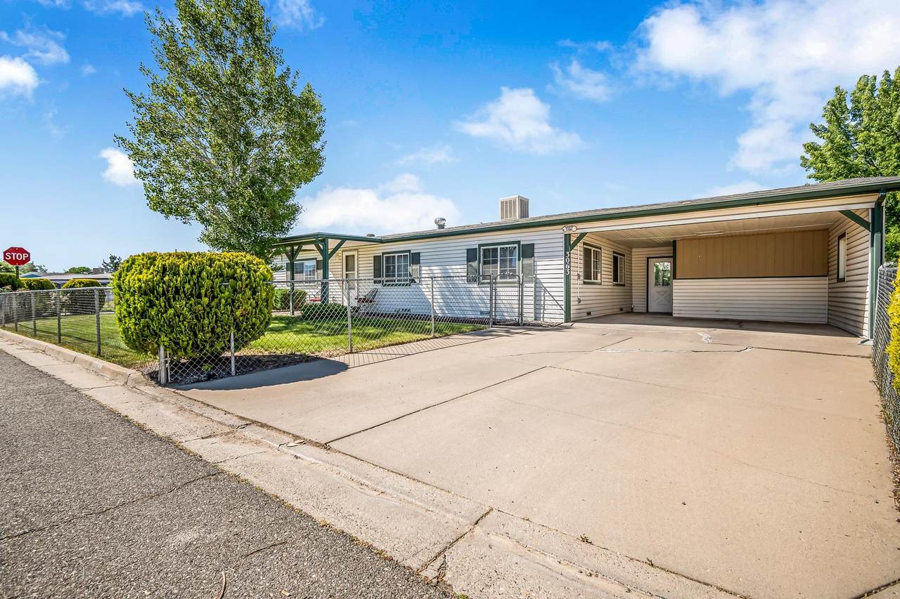 3063 Thrush Drive - Photo 1