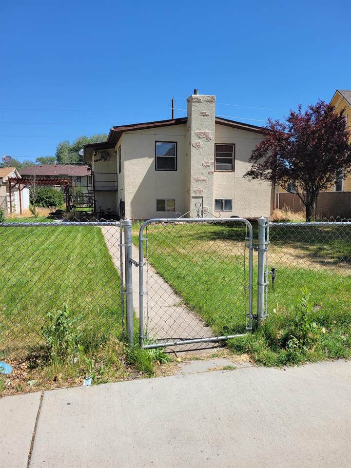 1840 Rood Avenue - Photo 1