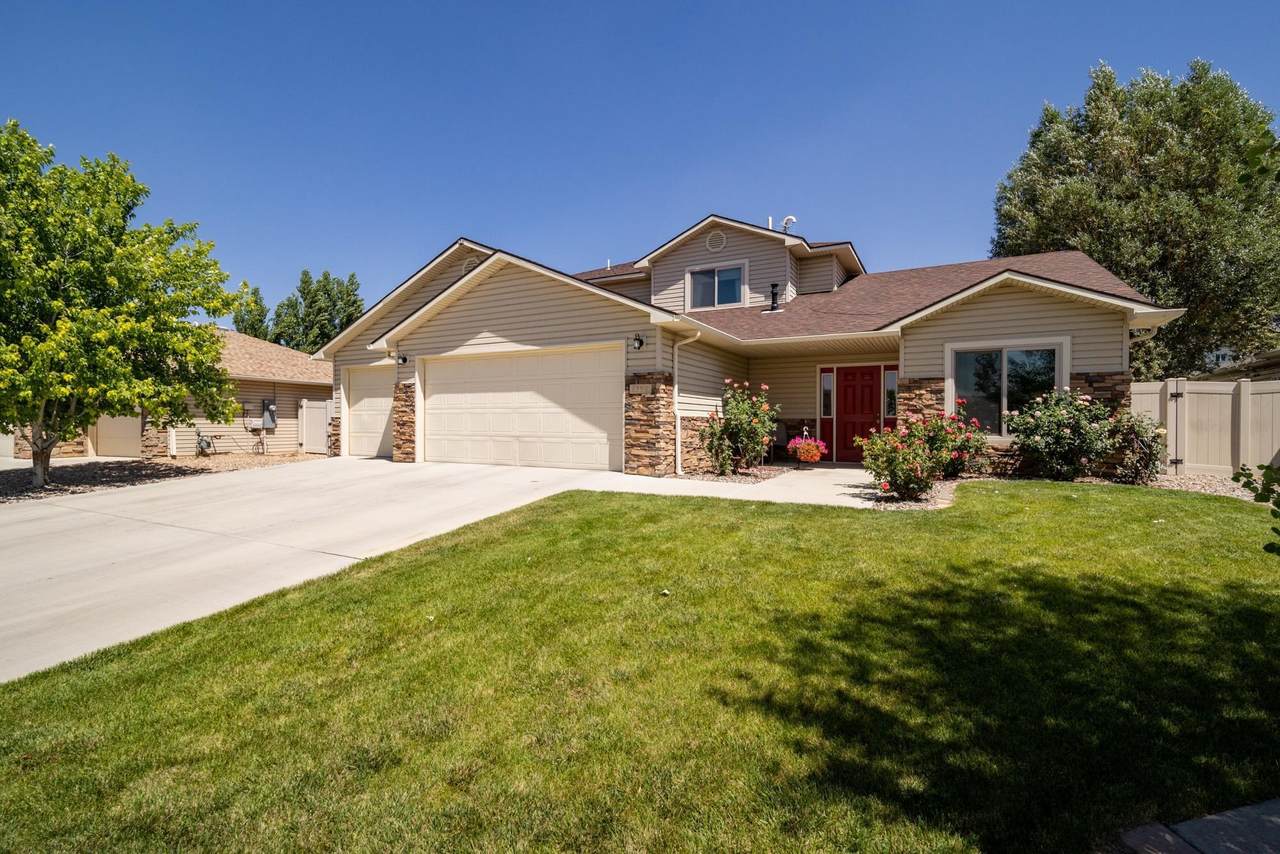 1397 Windsor Park Drive - Photo 1