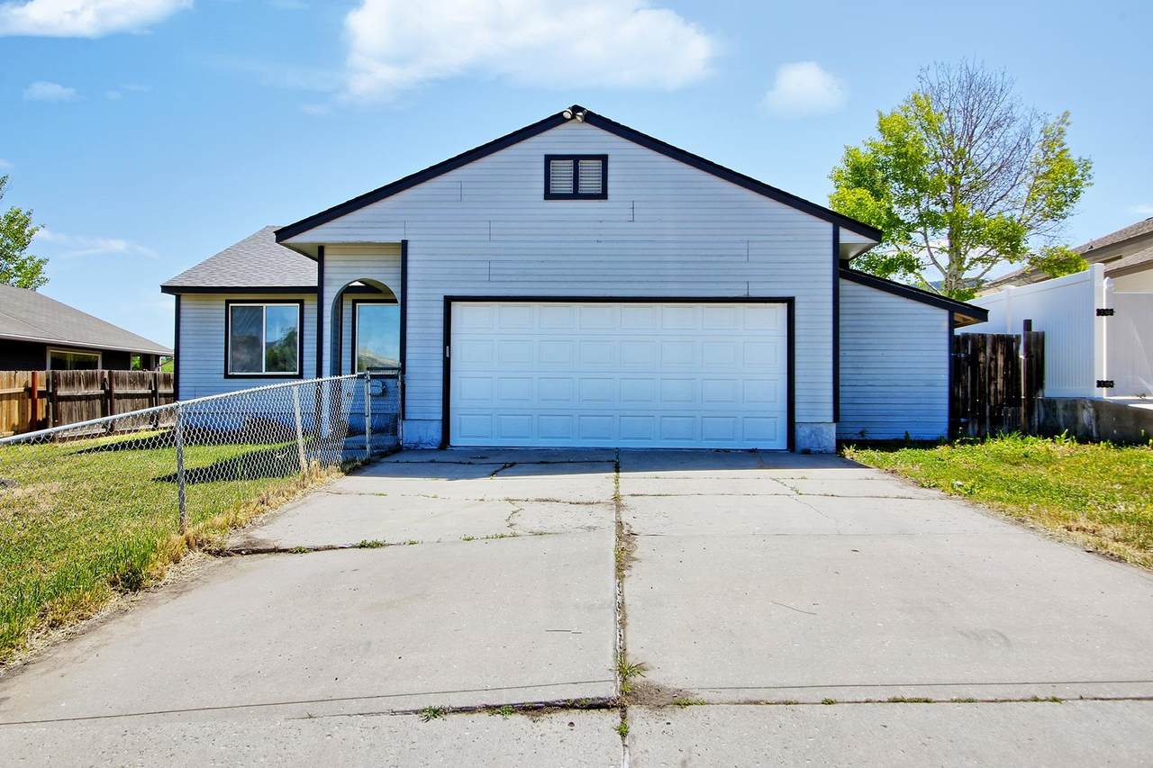604 Clancy Avenue - Photo 1