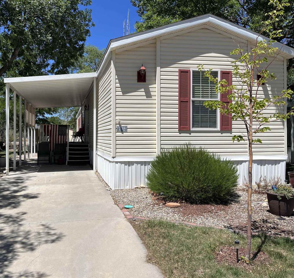 435 32 Road - Photo 1