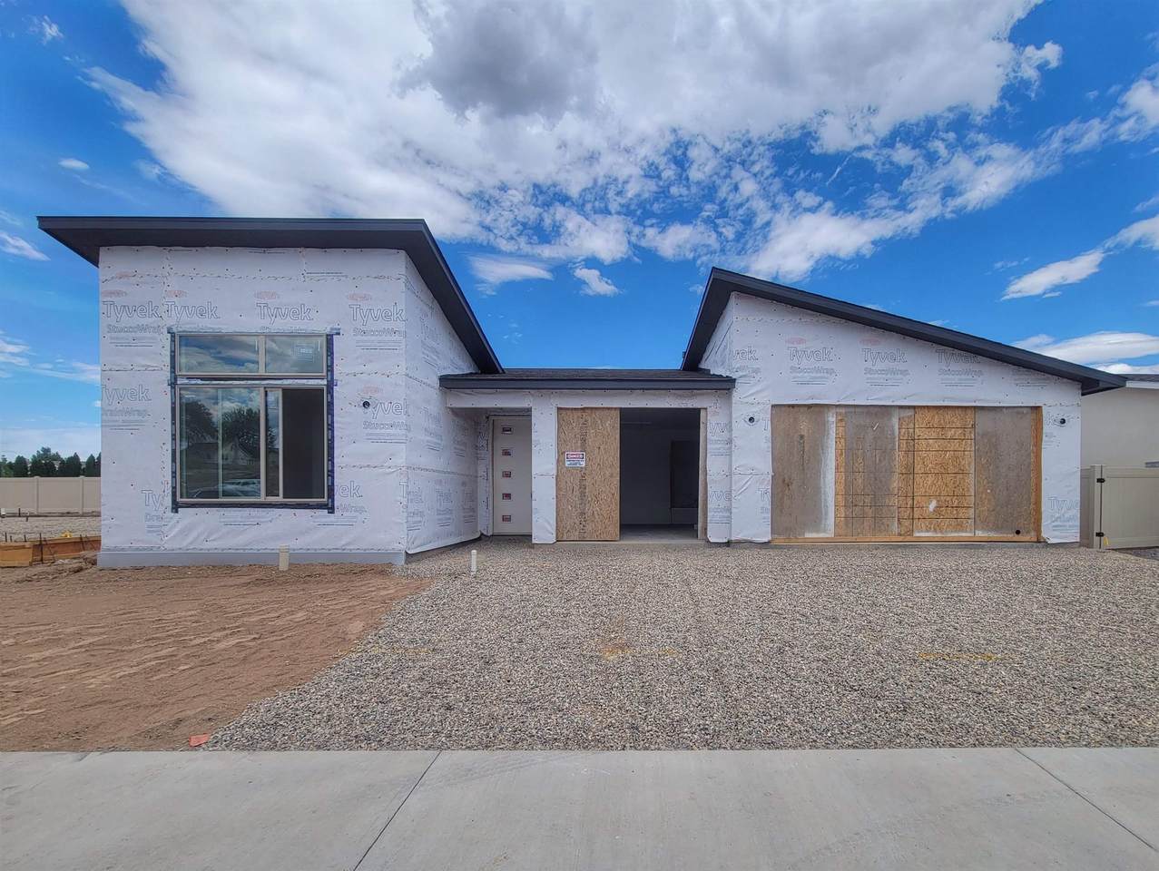 2732 Eclipse Avenue - Photo 1
