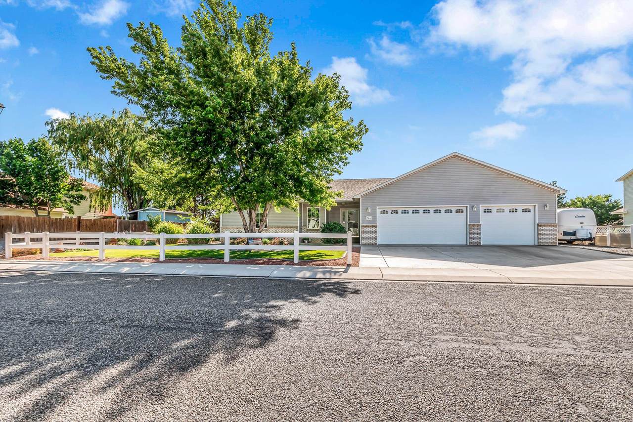 746 Granite Drive - Photo 1