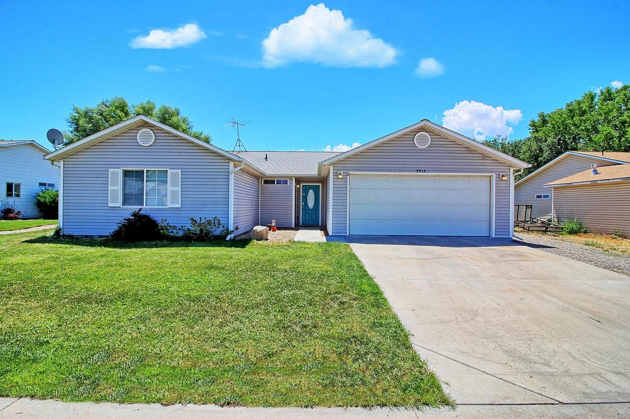 3013 Grand Meadow Avenue - Photo 1