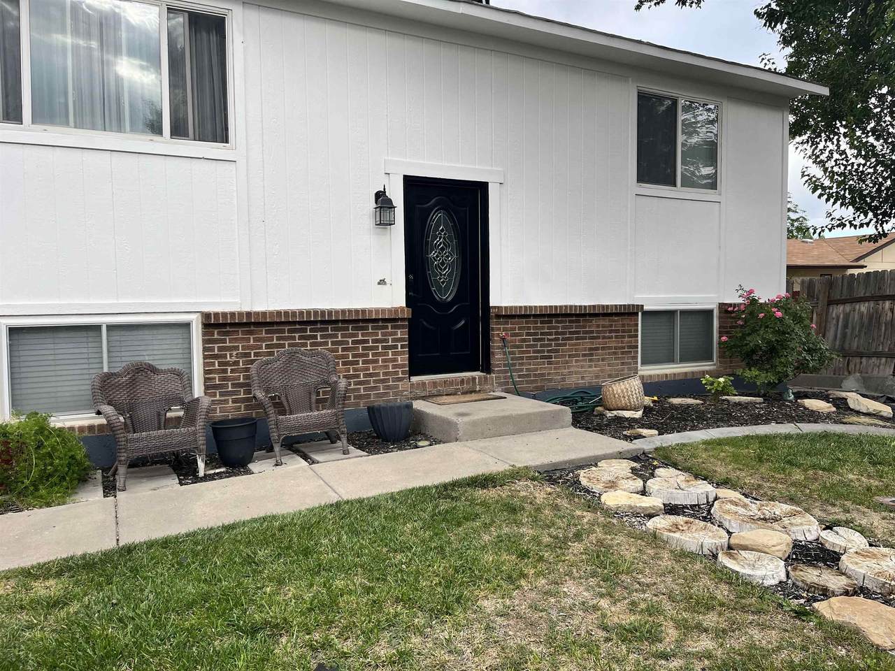 2838 Lexington Lane - Photo 1